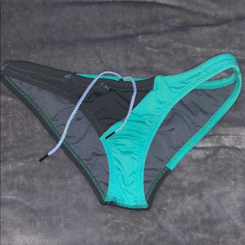 jolyn two tone brazil bottom!!